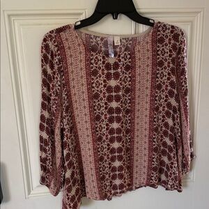 Alya Red and Cream Patterned Blouse